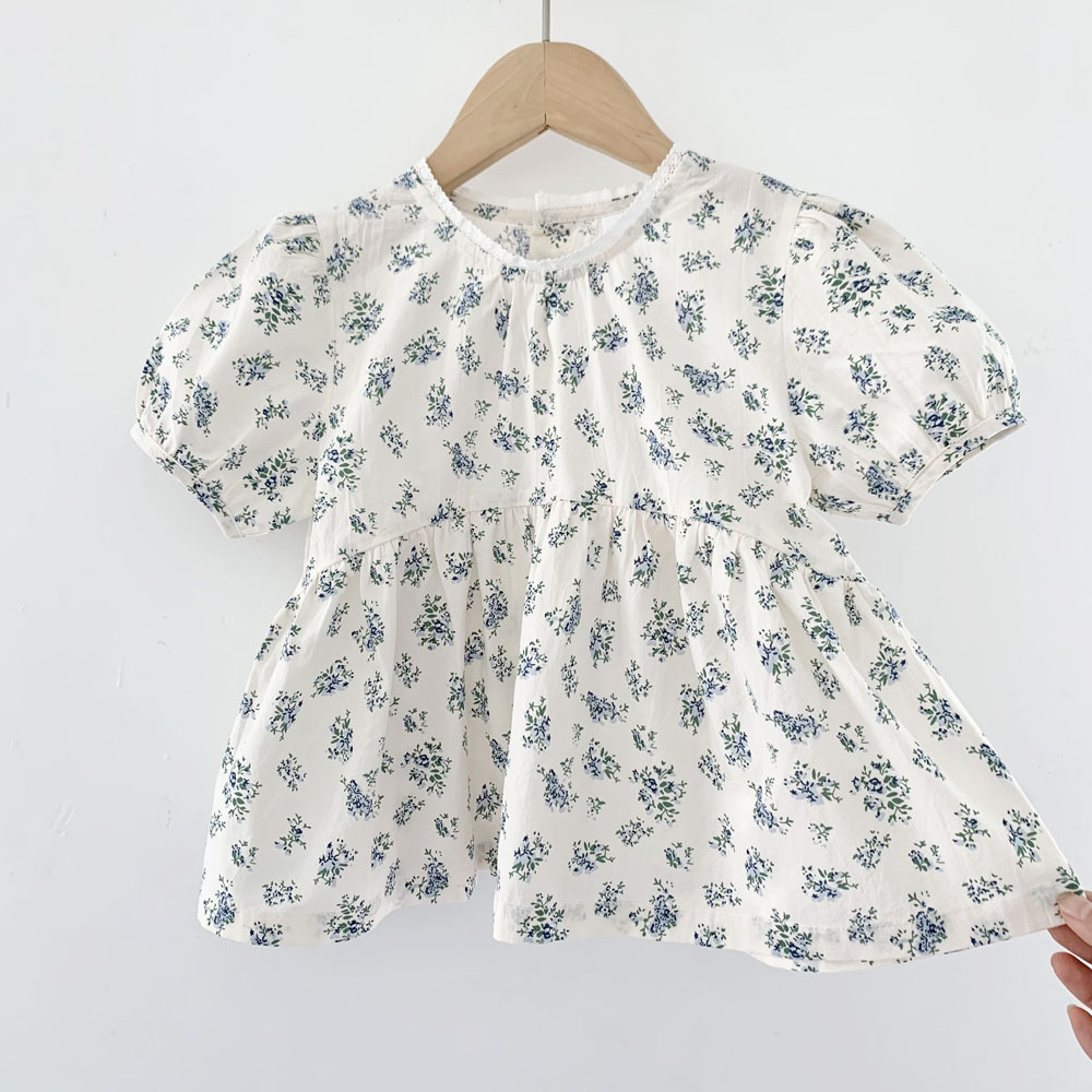 Girl's Cotton Round Neck Pleated Floral Print Shirt