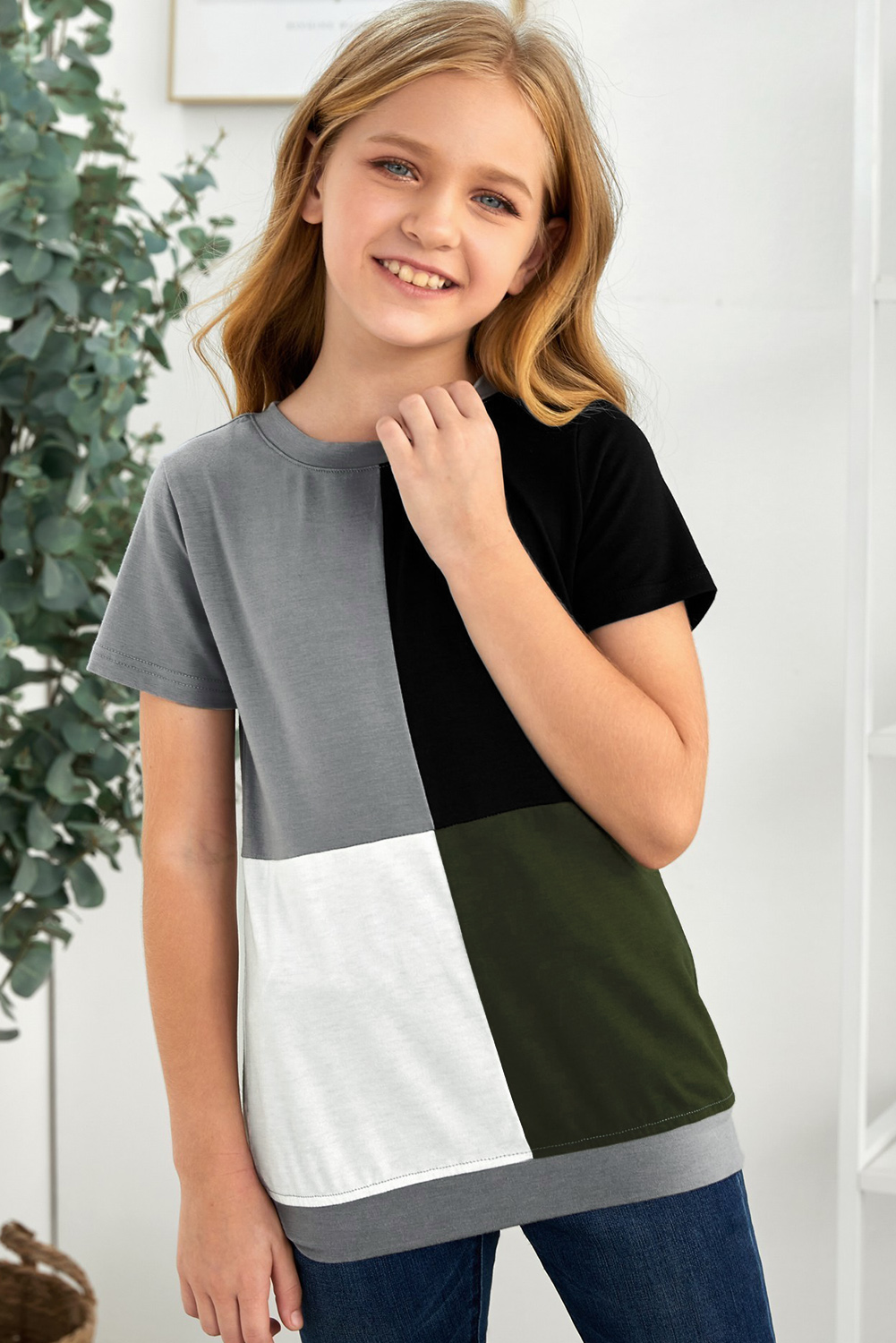 Green Round Neck Color Block Little Girl T-Shirt